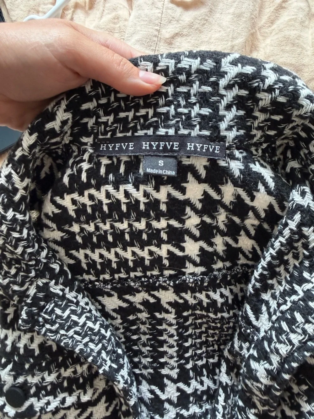 HYFVE Black & White Houndstooth Cropped Jacket - Picture 2 of 5